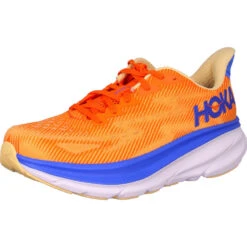 Hoka Clifton 9